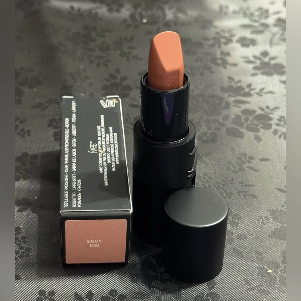 NARS Envy Lipstick - Warm Nude